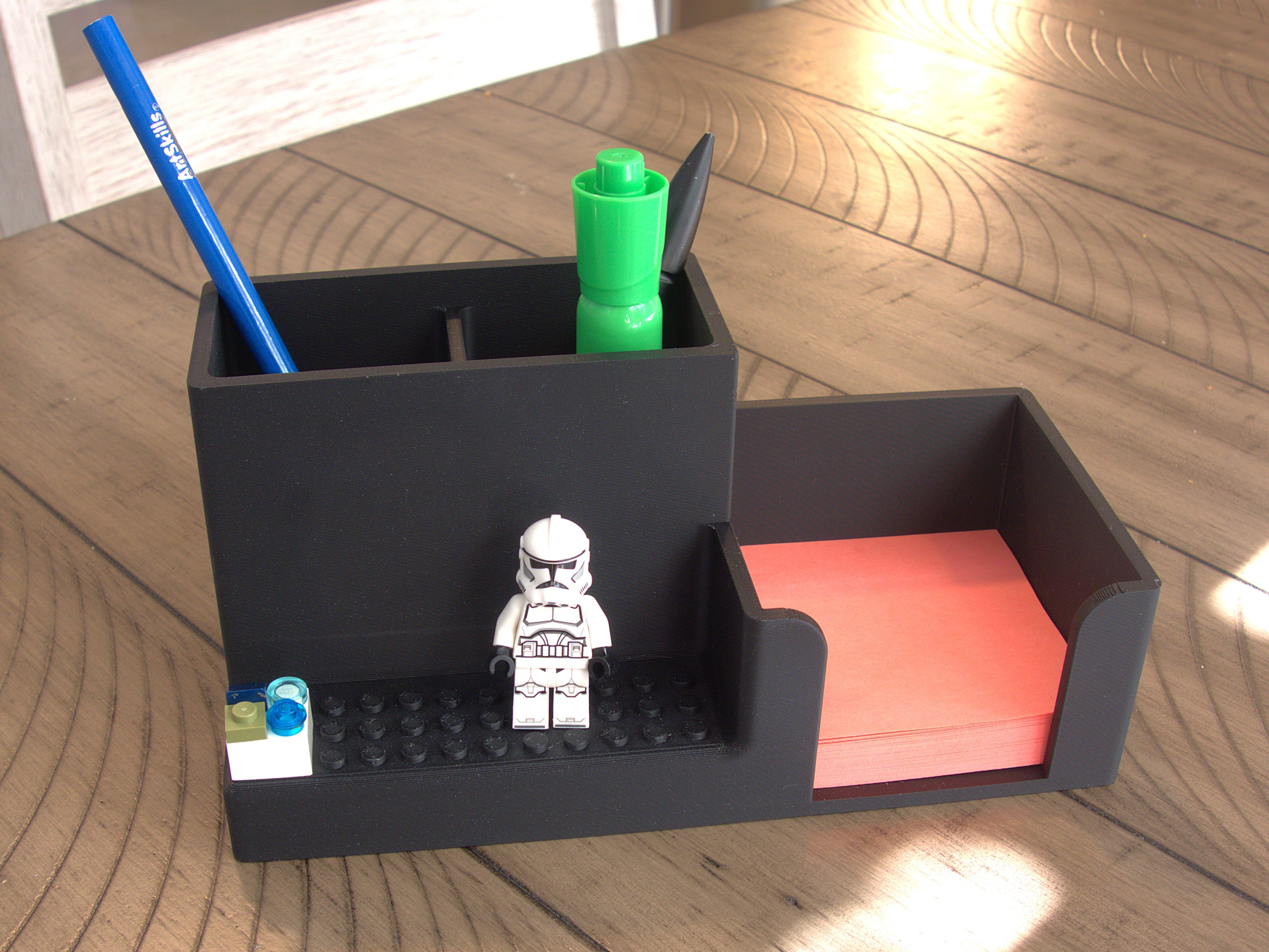 Brick-Compatible Desk Organizer with Mini-Figure Display, Sticky-Note Tray, Pen & Marker Holder